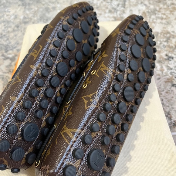 Louis Vuitton Leather Gloria Loafers - Size - Picture 9 of 16